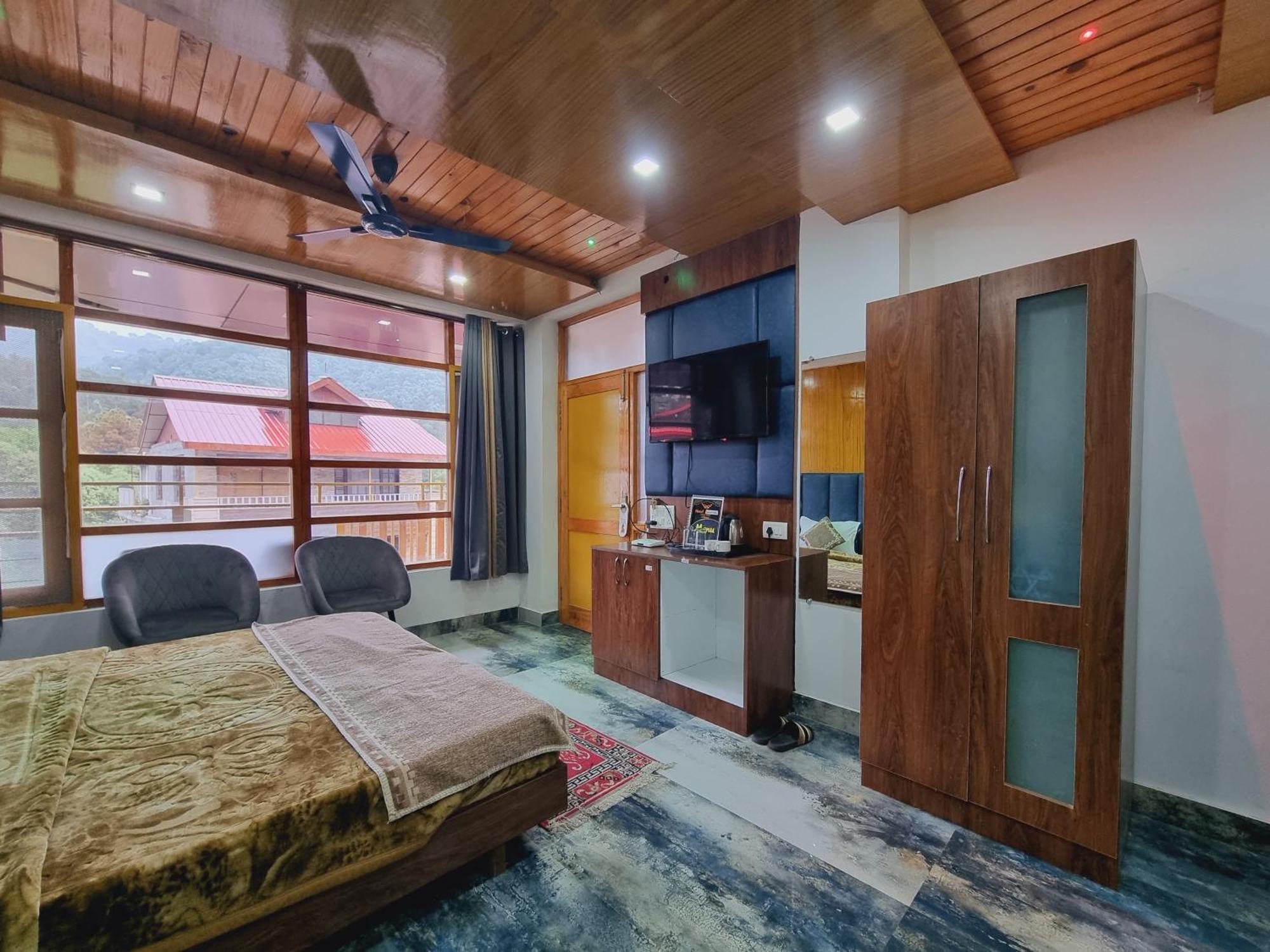 Wow Hotels Green View Dalhousie Esterno foto