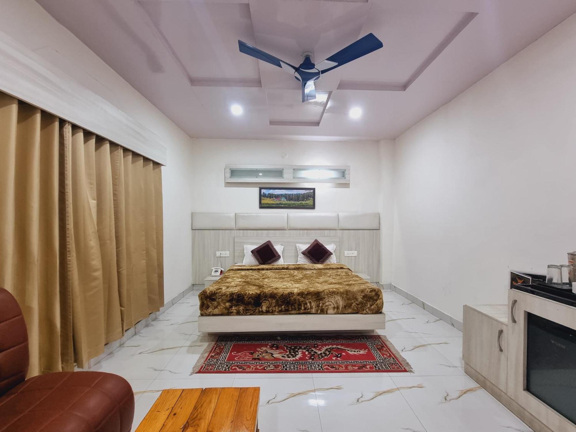 Wow Hotels Green View Dalhousie Esterno foto